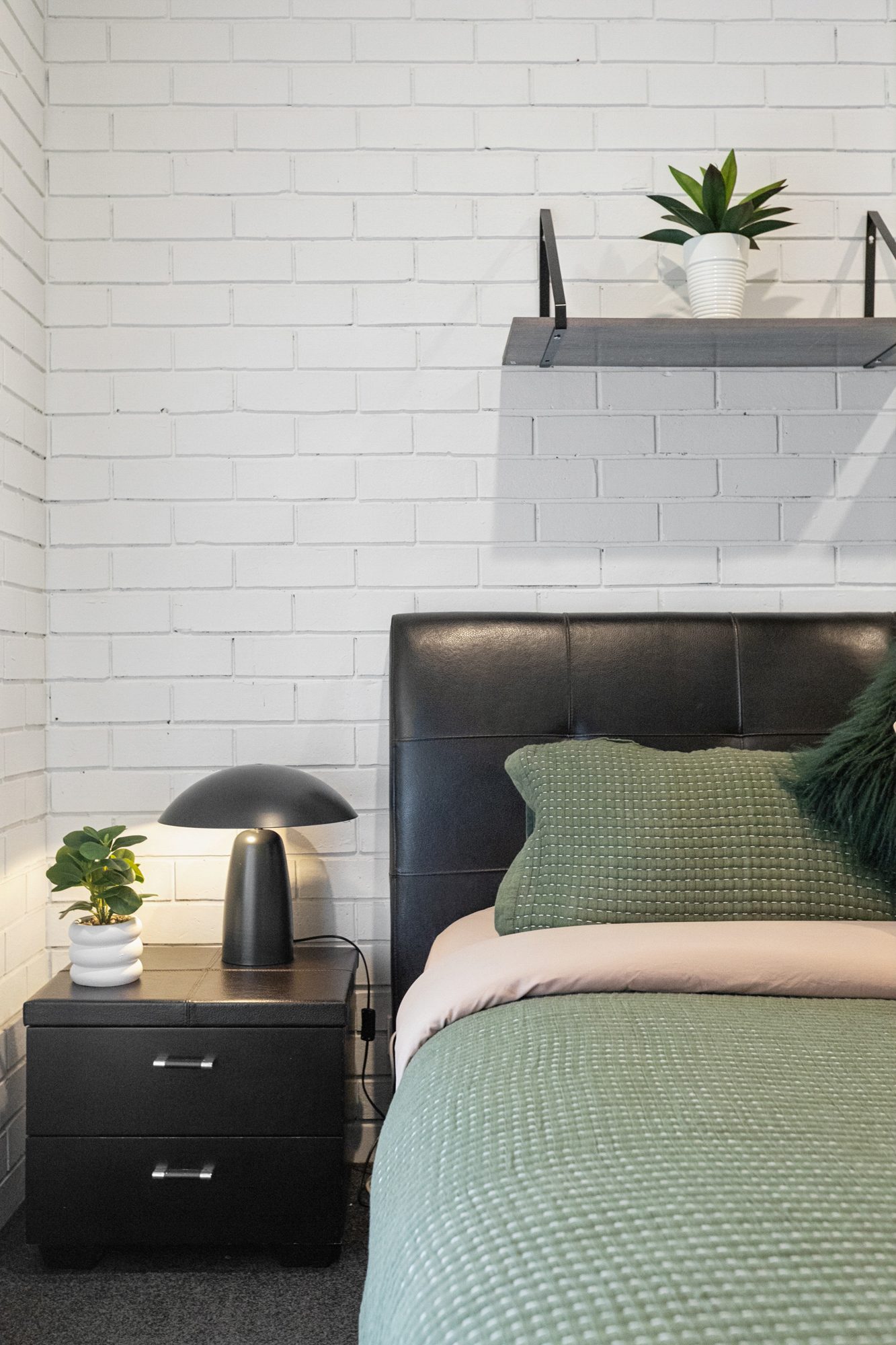 Bedroom and painted brickwork detail